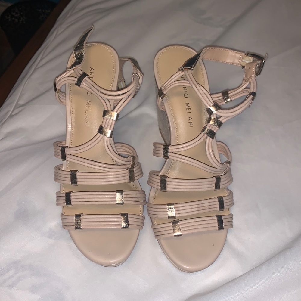 Tan Heels